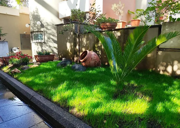 The Garden House Apartment Rom